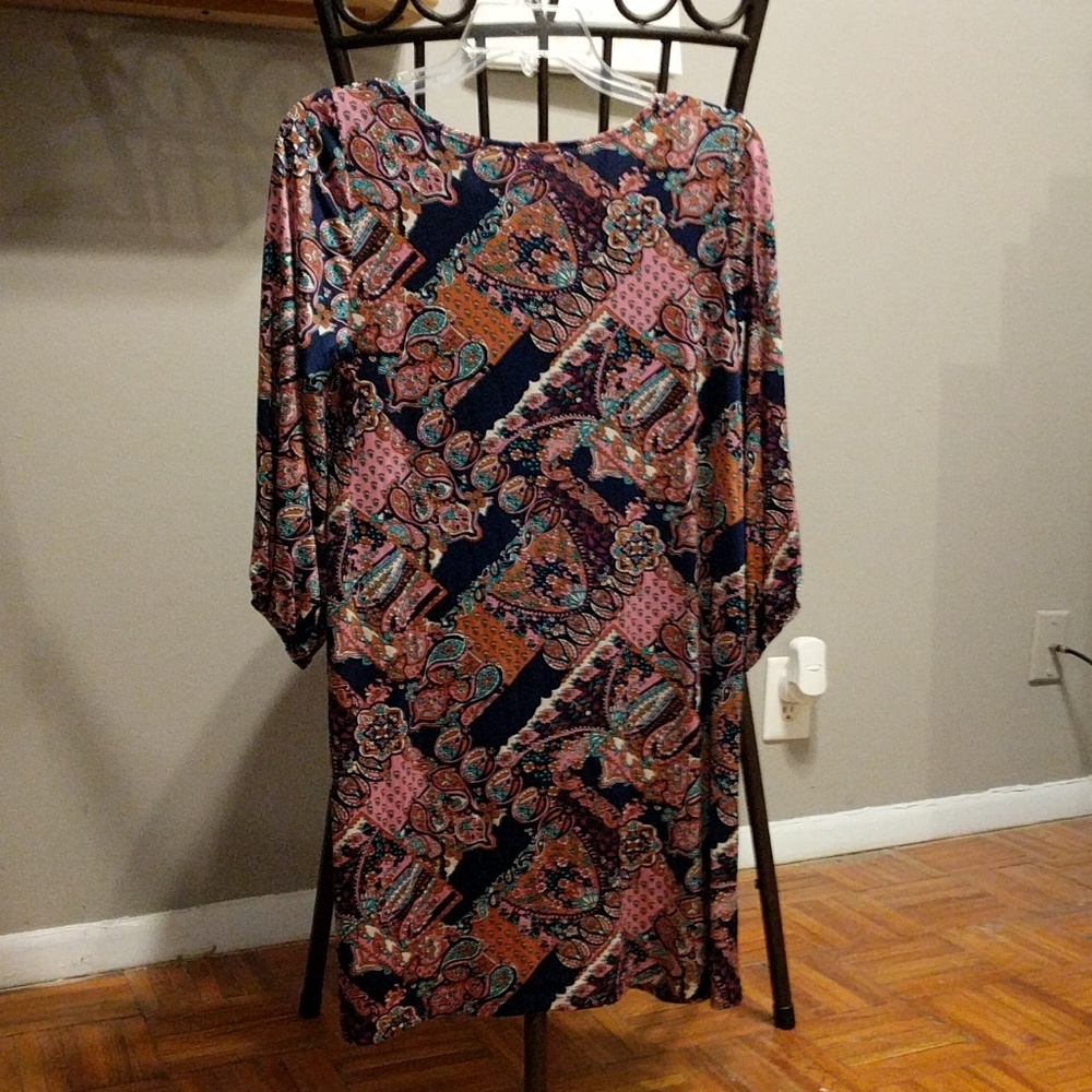Dress - Picture 2 of 2